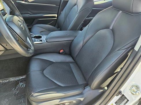 Used 2024 Toyota Camry XLE image 16