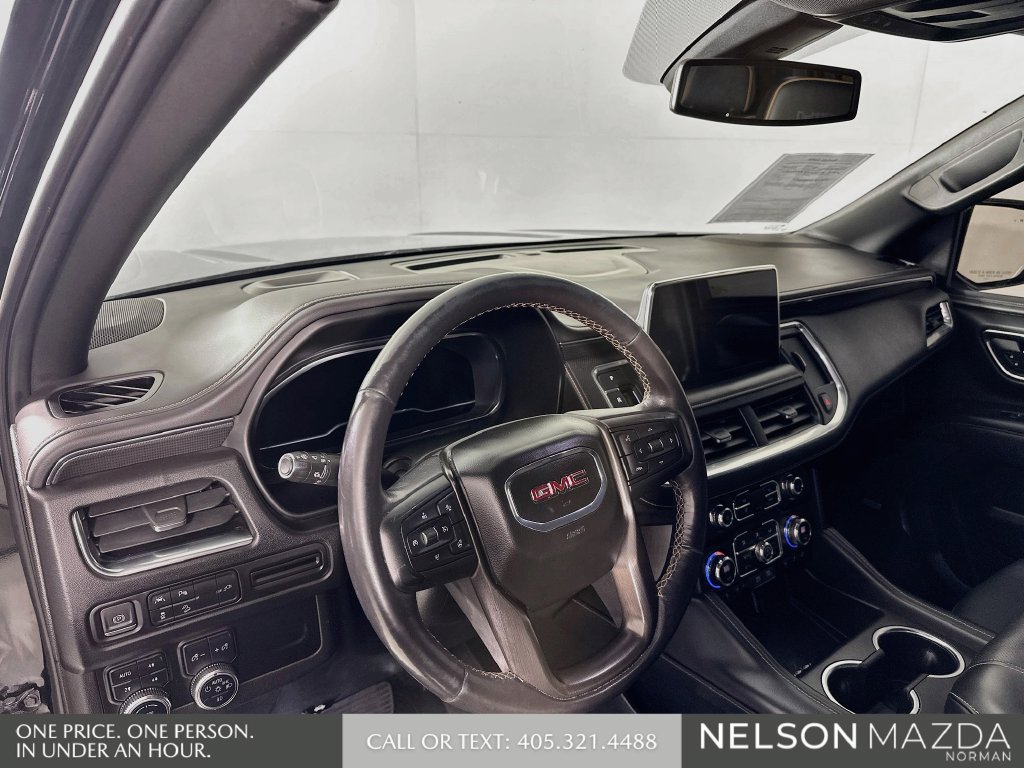 Used 2022 GMC Yukon XL AT4 AWD/4WD image 10