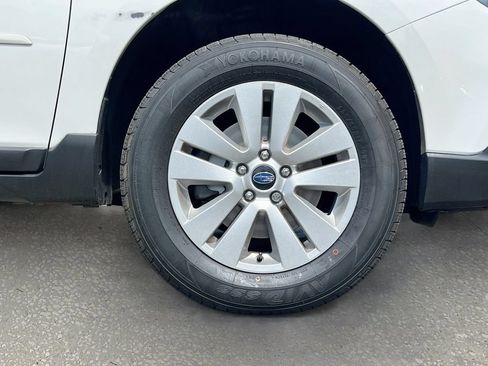 Used 2019 Subaru Outback 2.5i Premium AWD/4WD image 28