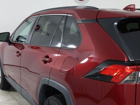 Used 2021 Toyota RAV4 LE FWD image 40