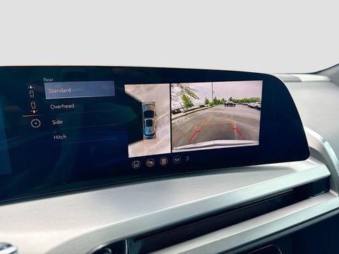 New 2026 Cadillac Vistiq Luxury image 14