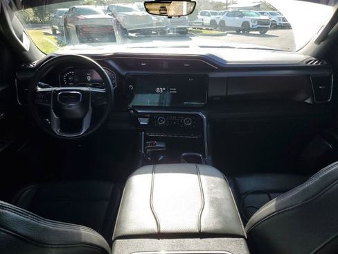 Used 2023 GMC Sierra 1500 Denali w/ Denali Reserve Package image 12