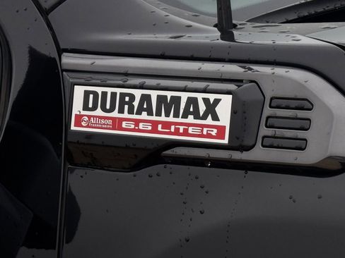 Used 2024 GMC Sierra 2500 AT4 w/ Technology Package AWD/4WD image 11