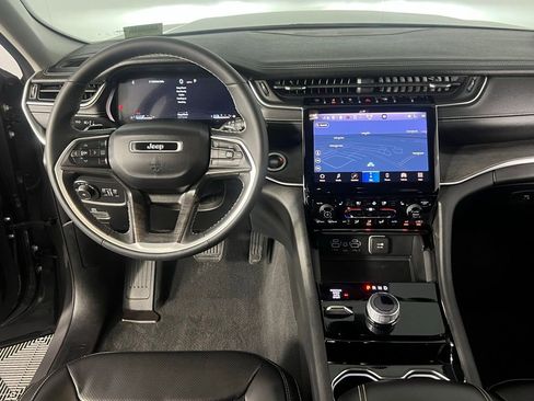 Used 2023 Jeep Grand Cherokee L Limited w/ Luxury Tech Group II image 14