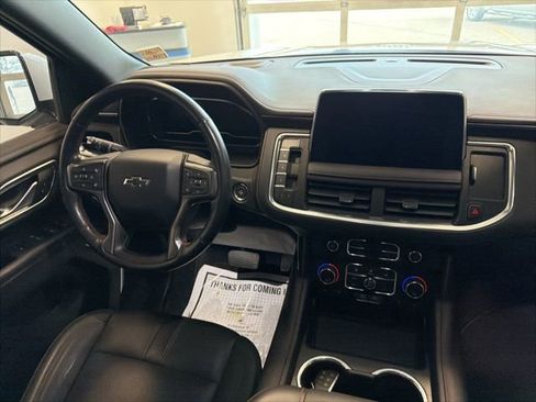 Used 2022 Chevrolet Suburban RST w/ Luxury Package AWD/4WD image 26