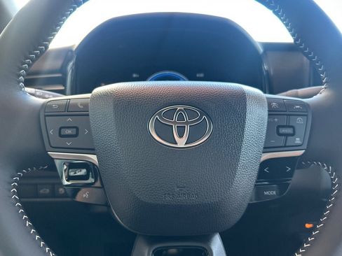 New 2026 Toyota Camry SE FWD image 25