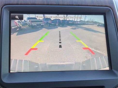 Used 2014 Ford F150 Lariat w/ Lariat Chrome Package image 21