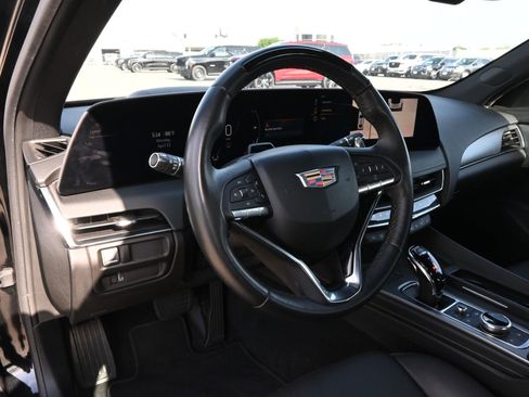 Used 2025 Cadillac CT5 Premium Luxury image 17