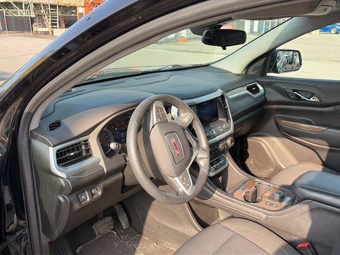 Used 2021 GMC Acadia SLE w/ Driver Convenience Package AWD/4WD image 5