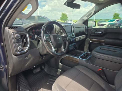 Used 2021 Chevrolet Silverado 1500 LT Trail Boss w/ Bed Protection Package AWD/4WD image 11