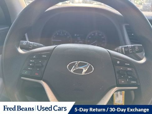 Used 2018 Hyundai Tucson SE image 24