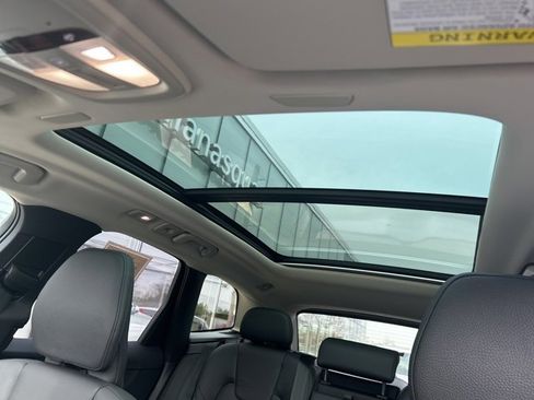 Certified 2025 Volvo XC60 B5 Plus image 27