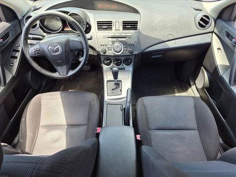 Used 2011 MAZDA MAZDA3 i Sport FWD image 16