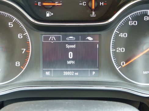 Used 2019 Chevrolet Cruze LT w/ Convenience Package FWD image 44