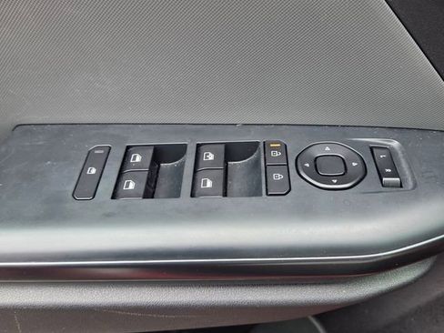 Used 2025 Kia K4 LXS FWD image 16