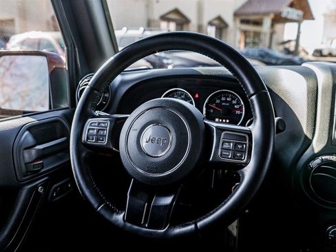 Used 2017 Jeep Wrangler Unlimited Rubicon image 20