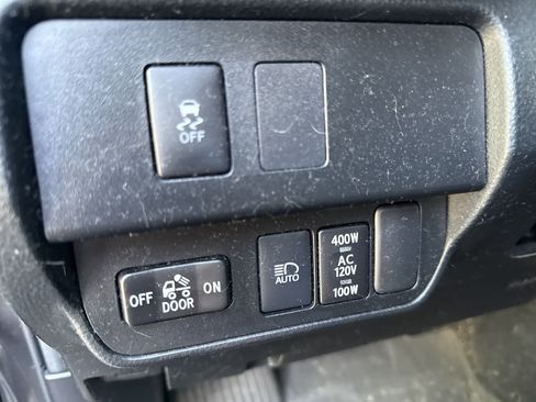 Used 2022 Toyota Tacoma TRD Off-Road w/ Technology Package image 16