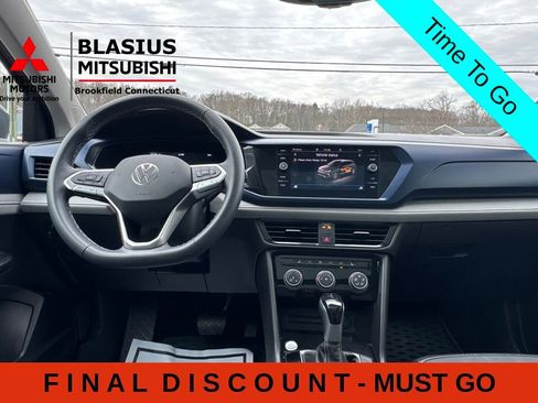 Used 2023 Volkswagen Taos SE AWD/4WD image 25