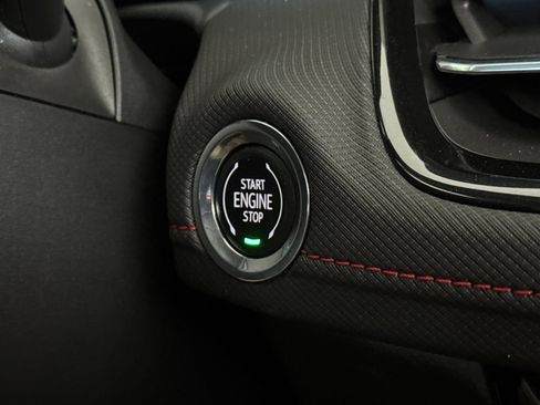 Used 2024 Chevrolet TrailBlazer RS image 32