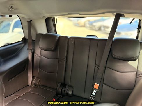 Used 2019 Cadillac Escalade Luxury AWD/4WD image 25