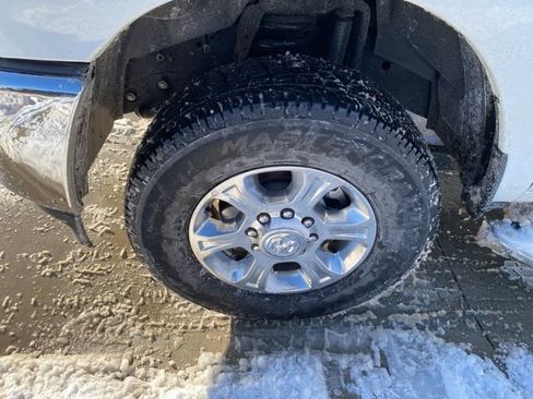 Used 2024 RAM 3500 Big Horn image 13