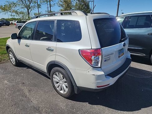 Used 2012 Subaru Forester 2.5X Premium AWD/4WD image 9