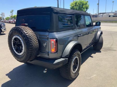 Used 2023 Ford Bronco Badlands w/ Sasquatch Package AWD/4WD image 9