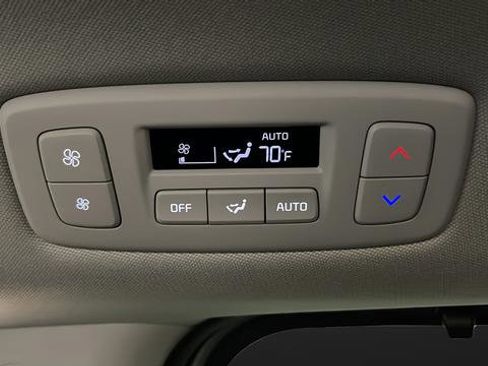 Certified 2025 Kia Carnival SX Prestige FWD image 39