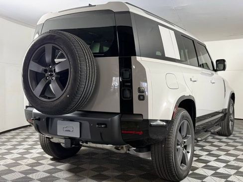 New 2026 Land Rover Defender 110 X-Dynamic SE AWD/4WD image 8