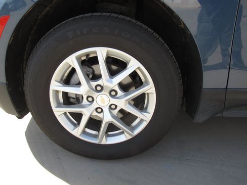Used 2024 Chevrolet Equinox LT AWD/4WD image 5