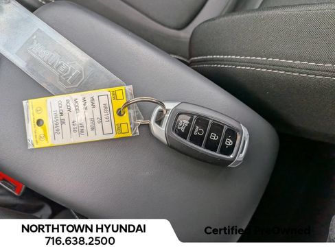 Used 2026 Hyundai Venue SEL FWD image 20