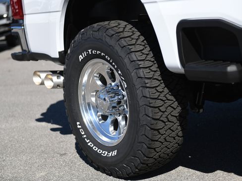 New 2026 Ford F250 Lariat image 14