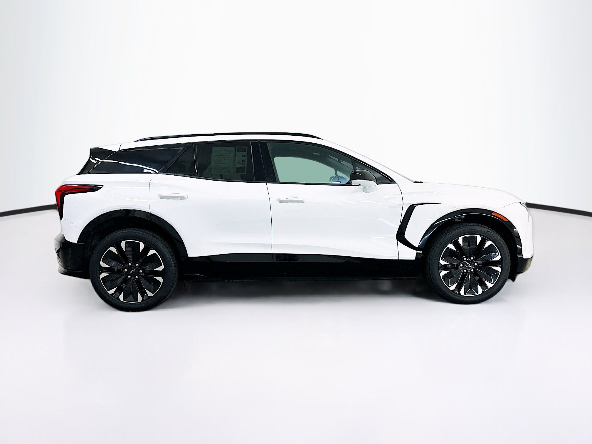 Used 2024 Chevrolet Blazer EV RS AWD/4WD image 10