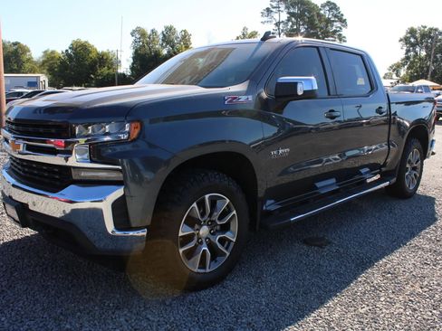 Used 2021 Chevrolet Silverado 1500 LT w/ Texas Edition Plus image 3