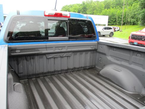 Used 2021 Chevrolet Colorado ZR2 AWD/4WD image 12