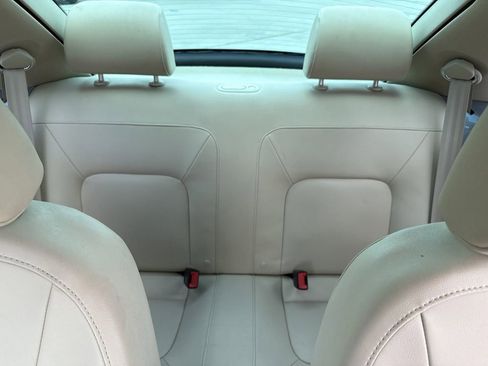 Used 2010 Volkswagen Beetle Coupe image 20