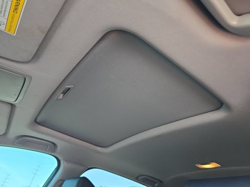 Used 2022 Honda CR-V Touring image 17