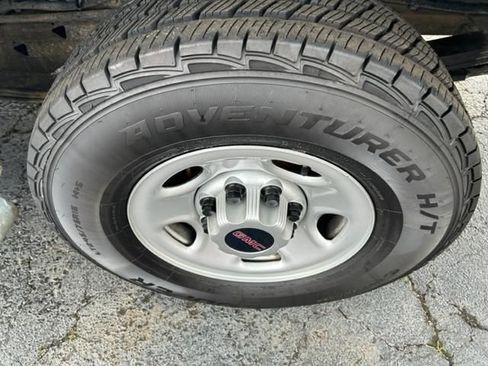 Used 2019 GMC Savana 2500 w/ Driver Convenience Package image 17