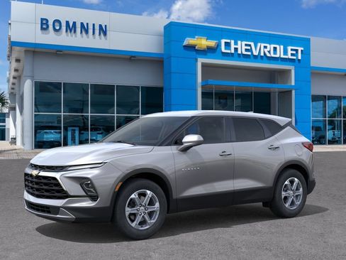 New 2026 Chevrolet Blazer LT FWD image 3