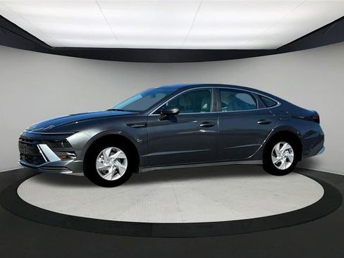New 2025 Hyundai Sonata SE image 2