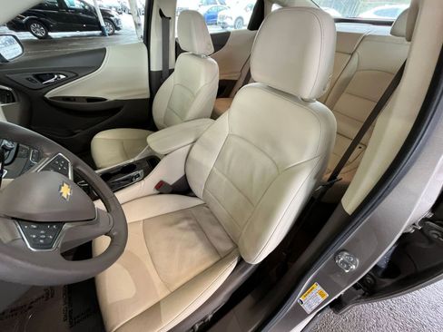 Used 2024 Chevrolet Malibu LT image 37