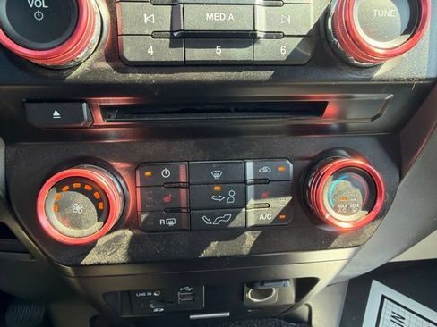 Used 2015 Ford F150 XLT w/ Equipment Group 302A Luxury AWD/4WD image 13