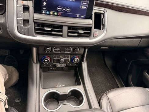 Used 2021 Chevrolet Tahoe LT w/ LT Signature Package image 29