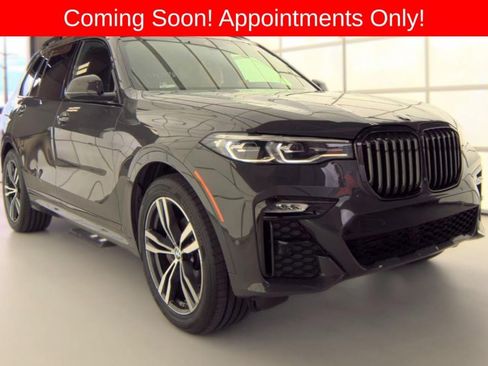 Used 2021 BMW X7 xDrive40i w/ M Sport Package AWD/4WD image 1