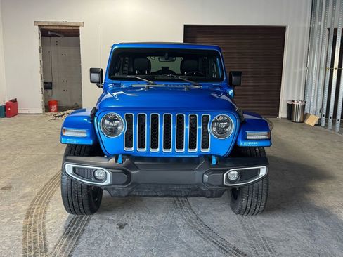 Used 2023 Jeep Wrangler Unlimited Sahara w/ Cold Weather Group image 2
