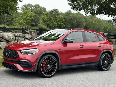 Used 2023 Mercedes-Benz GLA 45 AMG 4MATIC w/ AMG Dynamic Plus Package image 14