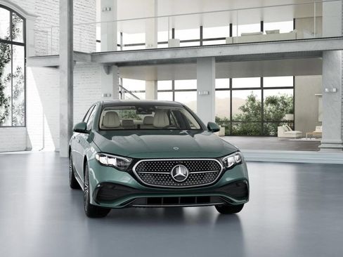 New 2026 Mercedes-Benz E 450 4MATIC Sedan image 8
