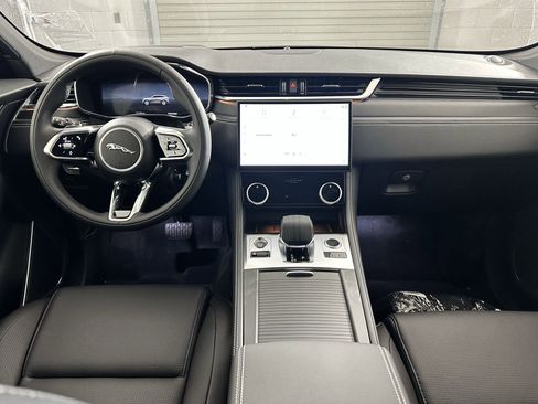 Used 2026 Jaguar F-PACE R-Dynamic S AWD/4WD image 13