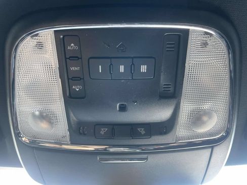 Used 2023 Dodge Charger Scat Pack w/ Daytona Edition Group RWD image 37