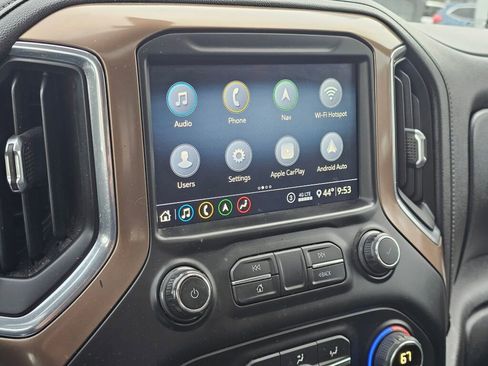 Used 2020 Chevrolet Silverado 1500 High Country w/ Technology Package image 22